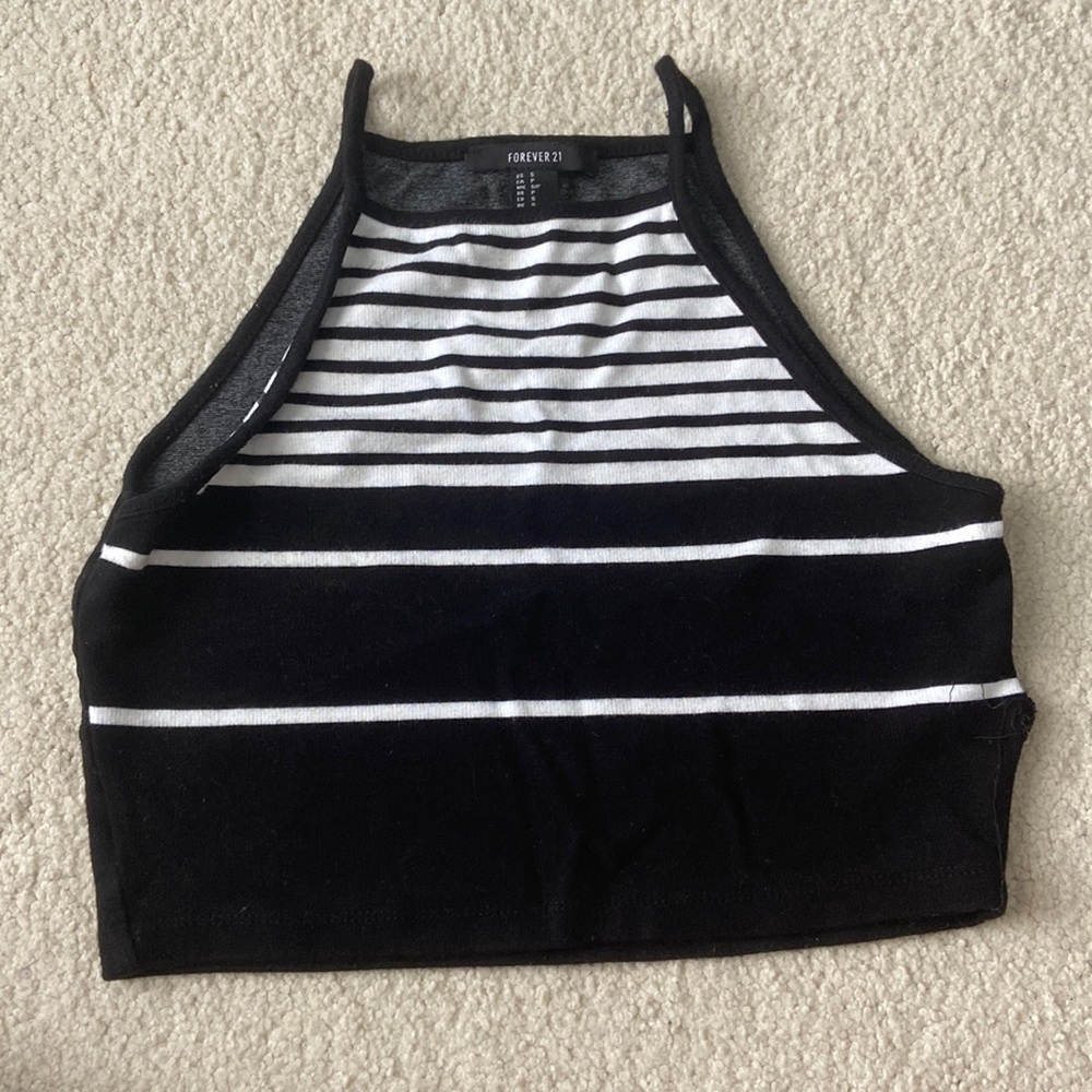 Black and white crop top